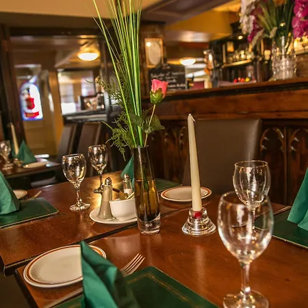 Kilford Arms Hotel 3*