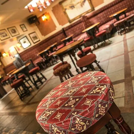 Hotel Kilford Arms
