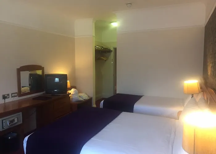 Kilford Arms Hotel 3*